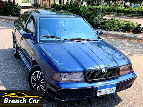 سكودا أوكتافيا 1998 A4: فابريكا، فتحة سقف، أعلى فئة -...