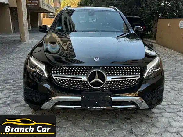 ✨ امتلك الفخامة المطلقة! مرسيدس GLC 300 4MATIC 2018 سوداء 🖤...