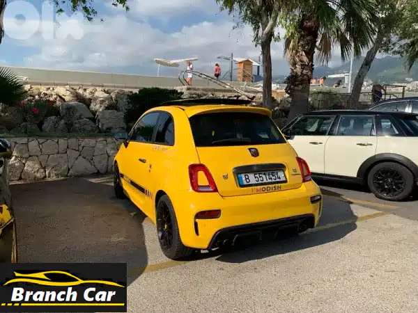 أبارث 595 كومبيتيزيوني 2018 صفراء: مالك واحد،...
