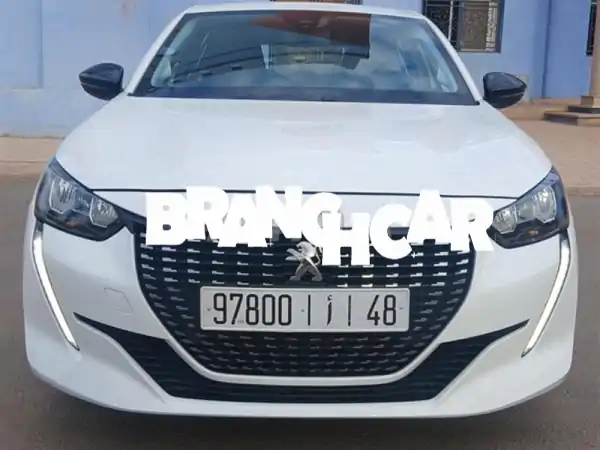 بيجو 208 ديزل 2023 بوجدة: الأناقة، الاقتصاد، 5000 كم فقط...