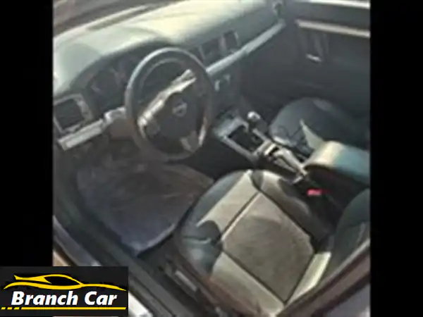 أوبل فيكترا للبيع | فبريكا بالكامل - أعلى فئة مانيوال - رخصة سنتين | فرصة لا تُعوَّض!