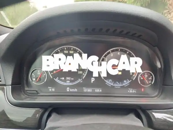 BMW M5 V8 2012 | أسطورة الأداء | من المالك مباشرة بصيانة وكالة | فرصة لا تُعوّض!