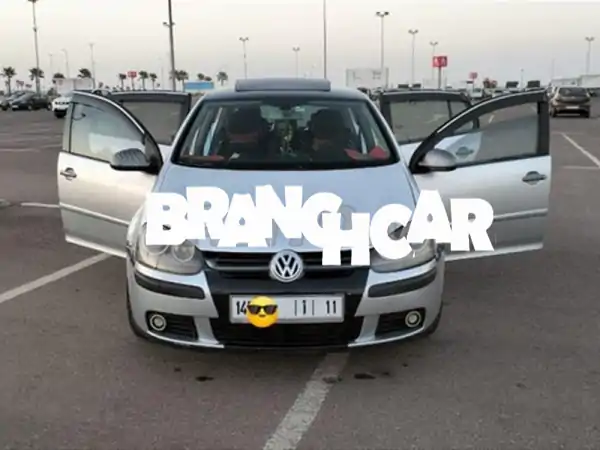 فولكس فاجن غولف 5 للبيع: موديل 2004 بحالة ممتازة -...