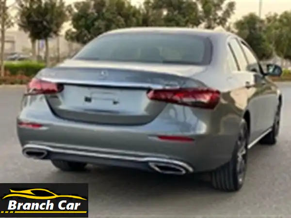 مرسيدس E 200 2022 للبيع بالشيخ زايد: امتلك الفخامة والأداء الأسطوري الآن!