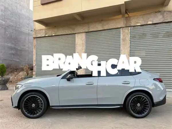 مرسيدس GLC300 2025 الجديدة كليًا: الفخامة المطلقة بكامل الخيارات (مستوردة) - SUV أحلامك!