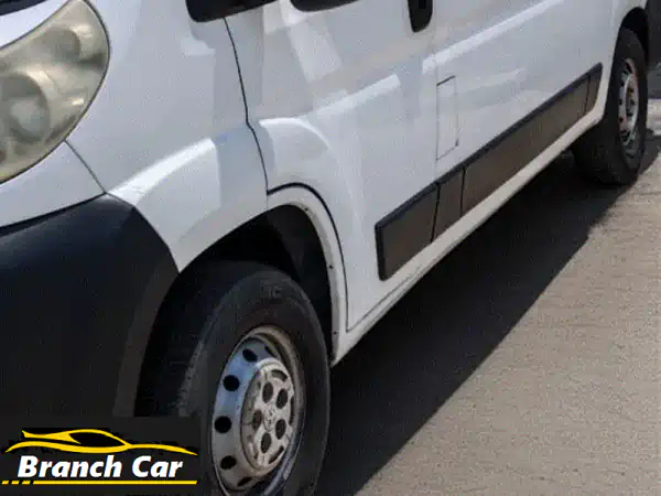 فرصة ذهبية! باص بيجو بوكسر 2012 ديزل للبيع -...