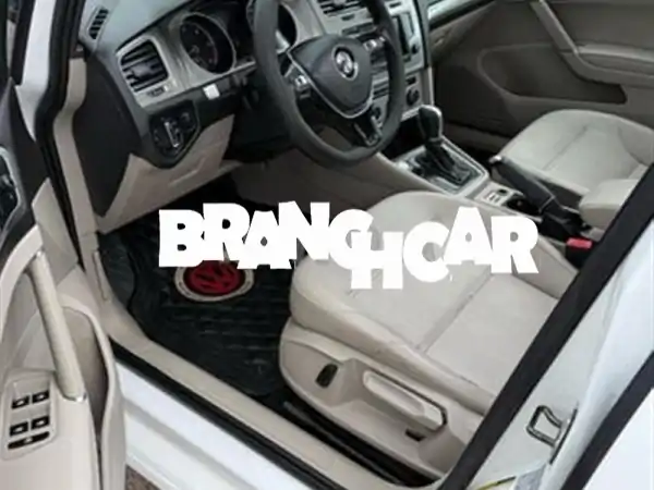 🔥 فرصة لا تعوض! فولكس فاجن جولف 7 أوتوماتيك ديزل 2017 - الأناقة الألمانية والكفاءة الوقودية