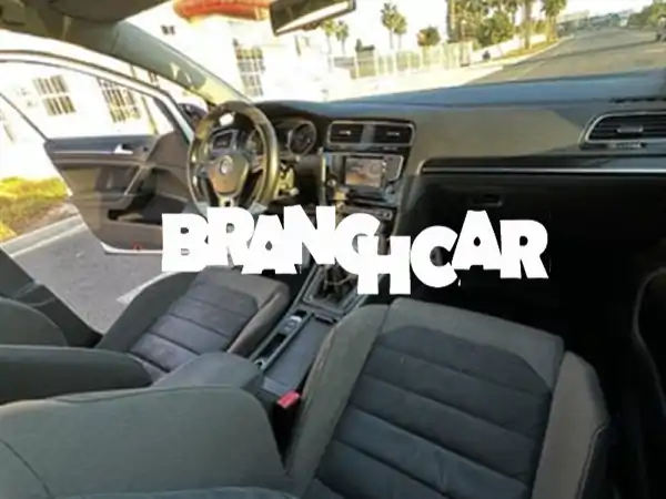 امتلك الأسطورة: فولكس فاجن جولف 7 موديل 2014 (ترخيص 2017) – 4Motion، فتحة سقف، وأمان متكامل بسعر استثنائي!