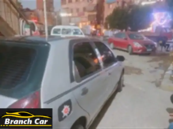 فيات باليو 2008 للبيع: فبريكة دواخل، تكييف، زجاج كهرباء...