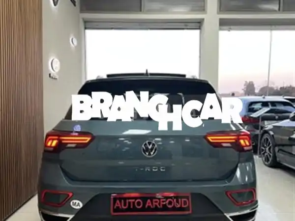 امتلك الأناقة والقوة: فولكس فاجن T-Roc 2023 أوتوماتيك | 60 ألف كلم | سلا الجديدة - فرصتك المثالية!