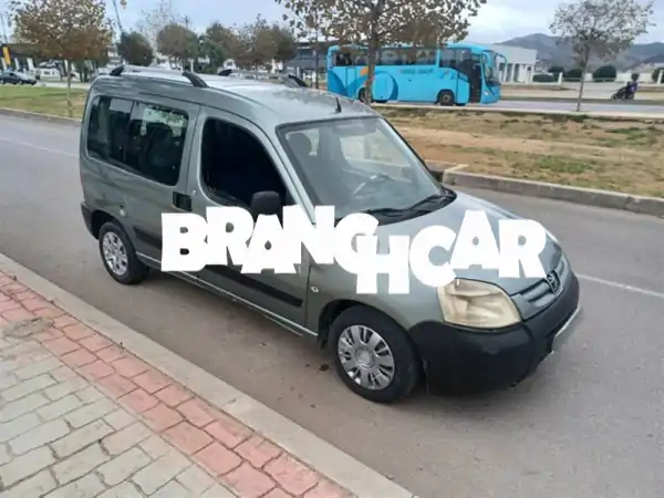 فرصة استثنائية: بيجو 2006 نظيفة جداً للبيع | مونطاج خارجي | ضريبة 700 د.م. فقط | جاهزة للطريق