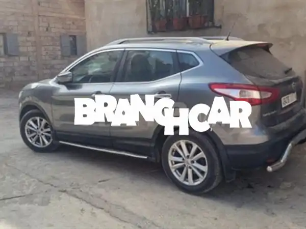 فرصة لا تُعوّض: نيسان (Nissan) 2017 أوتوماتيك نظيفة...