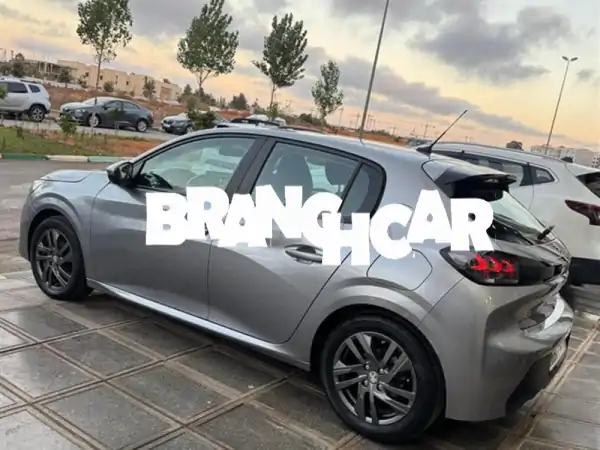 بيجو 208 نشطة 2021 ديزل | يد أولى، صبغ المصنع، بسلا الجديدة