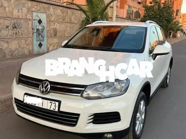 فولكس فاجن طوارق 2012 ديزل أوتوماتيك: SUV فاخرة، لم...