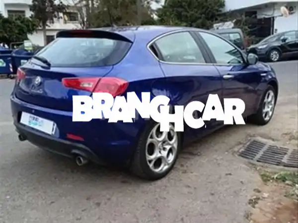 فرصة ذهبية: ألفا روميو جولييتا 2016 ديزل أوتوماتيك | 80 ألف كم | فحص شامل | الدار البيضاء