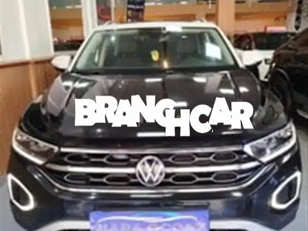 فولكس فاجن T-Roc 2023 باك سبورت | فتحة سقف | 100 ألف كم |...
