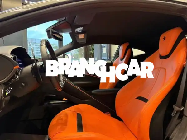 فيراري روما 2023 مستوردة جديدة - 5000 كم | سيارة رياضية فاخرة للبيع