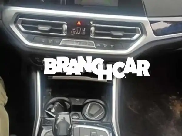 امتلك الفخامة والاقتصاد: BMW الفئة الثالثة ديزل أوتوماتيك 2019 بالدار البيضاء - بحالة المصنع