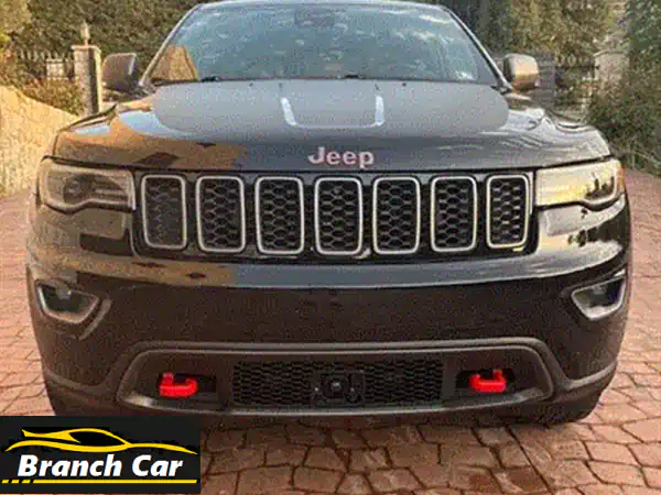 جيب جراند شيروكي ليمتد 2017 بيضاء V6 4x4 - صيانة كاملة، لا غلطة! (بسعر حصري)