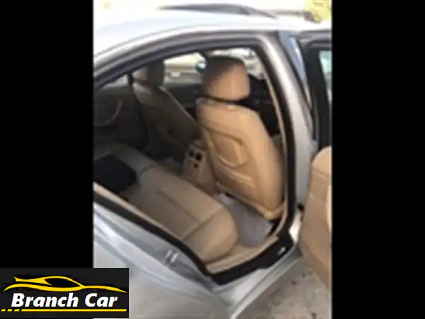 بي ام دبليو 320i 2006 | فخامة لا تُنسى: أعلى فئة،...