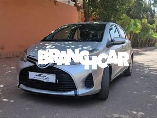 تويوتا ياريس هايبرد 2016 أوتوماتيك للبيع في مراكش: اقتصاد استثنائي، موثوقية لا تضاهى، ورفاهية متكاملة!