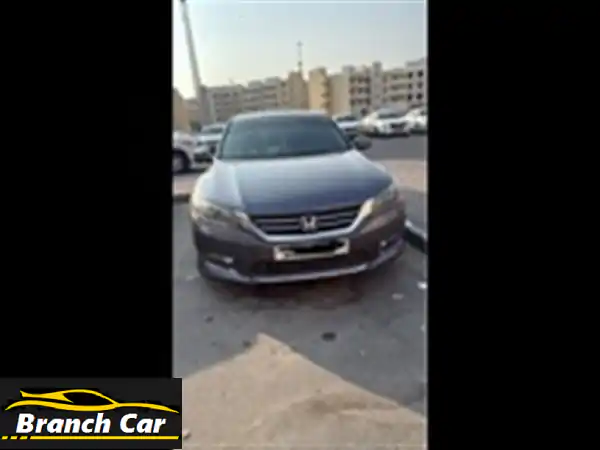 هوندا أكورد 2013 للبيع في دبي: رفيقك الموثوق على...