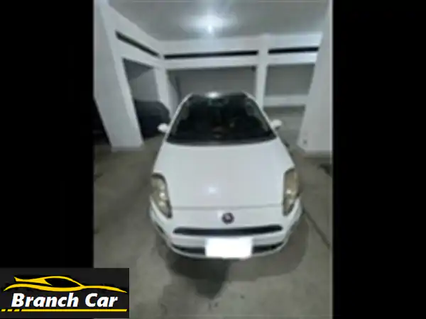 فيات بونتو 2018 فابريكة بالكامل | مالك أول | فرش جديد...