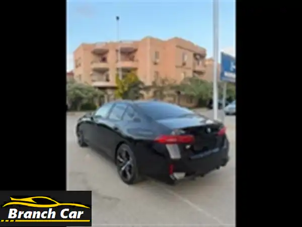 فرصة نادرة: بي ام دبليو i5 2025 للبيع - التجمع الخامس، القاهرة الجديدة | عداد 1000 كم فقط!