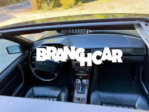 امتلك أسطورة: مرسيدس بنز 300E W124 1988 4MATIC - حالة استثنائية وجاهزة للانطلاق!