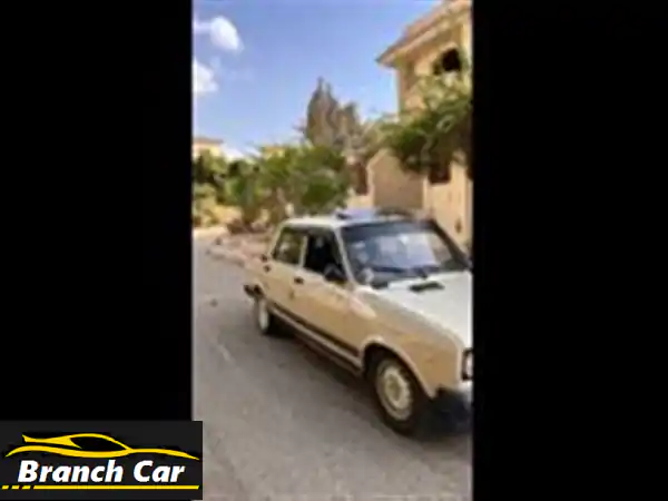 فيات 128 موديل 1988 للبيع: رخصة سارية (2026)، مرور امبابة، حالة ممتازة ومجددة بالكامل! جاهزة للانطلاق.