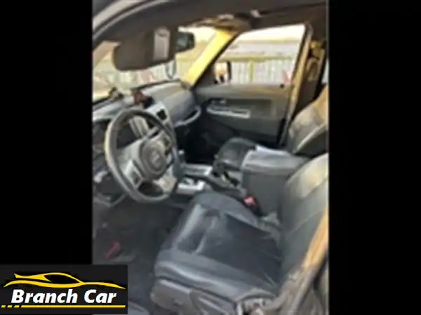 فرصة نادرة بالقاهرة: جيب شيروكي KK 2008 فبريكا دواخل - رخصة سارية 2027 ومواصفات خاصة!