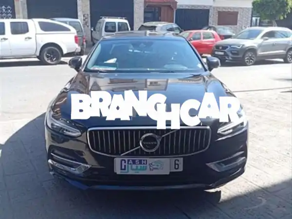 فخامة وأمان: فولفو S90 بنزين أوتوماتيك 2017 بحالة...