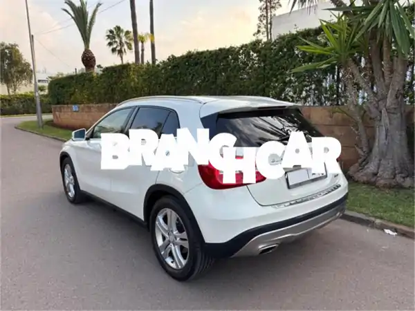 مرسيدس GLA 220 CDI 4 Matic 2015 | أول يد | ديزل فاخرة ودفع رباعي | بحالة الوكالة