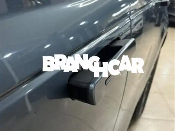 رانج روفر فيلار R-Dynamic 2018: فخامة وأداء ينتظرانك بـ Ultra Coche عين السبع! لا تفوّت!