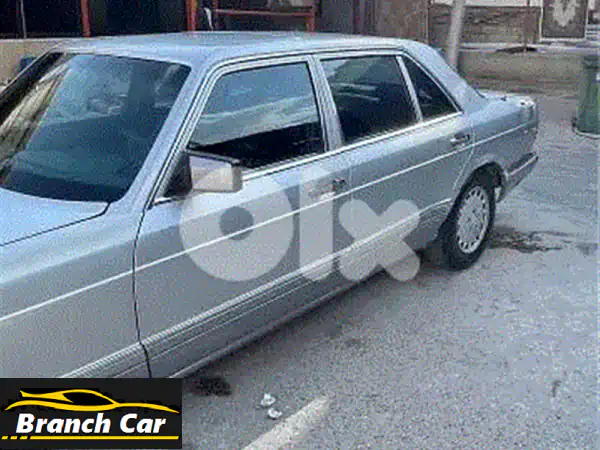 مرسيدس S-Class 1988 | W126 | أسود ملكي | فخامة كلاسيكية للبيع