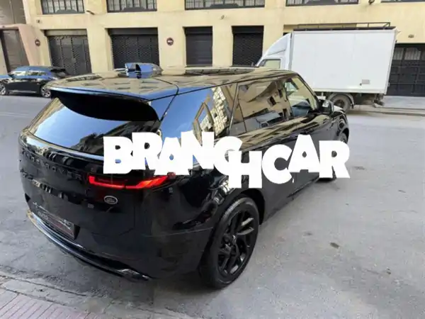 امتلك الفخامة! Land Rover Range Sport 300 Dynamic وارد المغرب - فل كامل - أول يد - 55 ألف كم فقط!