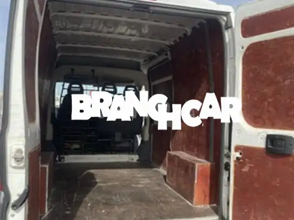 فرصتك الذهبية: بيجو بوكسر 2018 | فان تجاري قوي بسعر 180,000 درهم في الإمارات