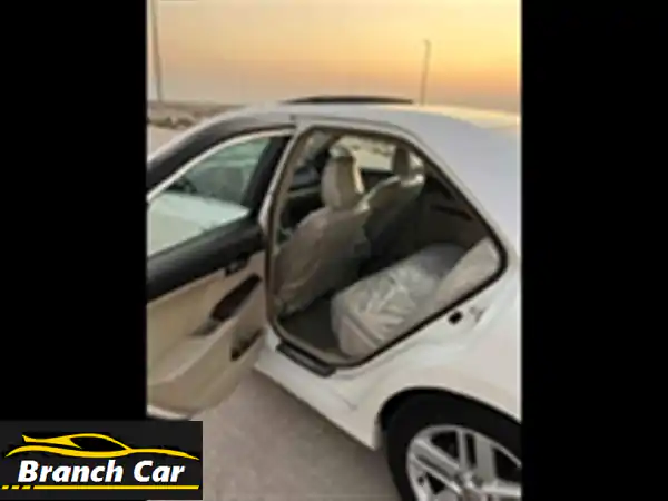 تويوتا كامري 2014 للبيع: مخزّنة بحالة الوكالة |...