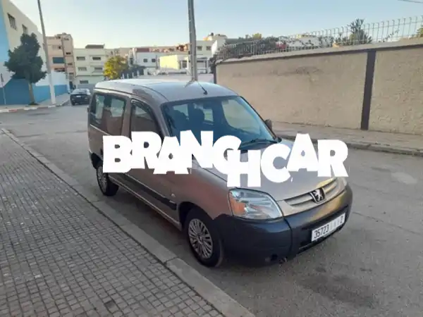 فرصة لا تعوض! بيجو بارتنر 2010 للبيع: نظيفة، موثوقة،...