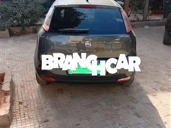 فرصة ذهبية! فيات بونتو 2013 بحالة المصنع - 20 ألف كم...