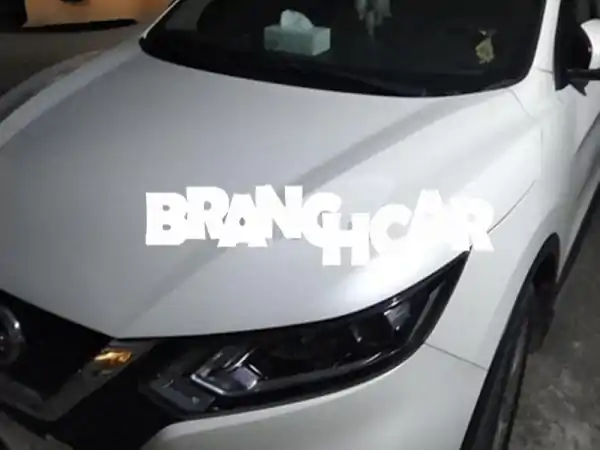 فرصة العمر! نيسان قاشقاي ديزل 2020 نظيفة جداً للبيع...