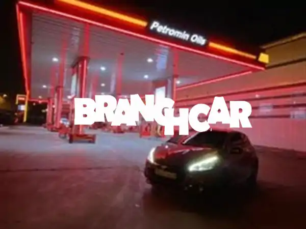 بيجو 208 GTI 2014: أسطورة الشغف الرياضي - قيادة مانيول...