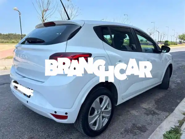 داسيا سانديرو كل الخيارات يد واحدة