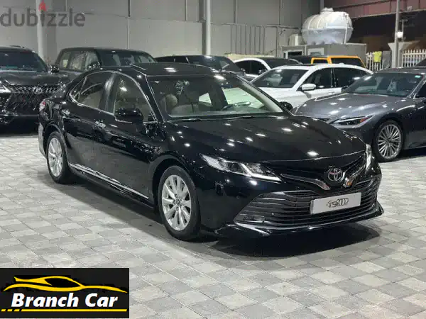 تويوتا كامري 2018 GLE أسود | بحالة الوكالة وتأمين طويل...