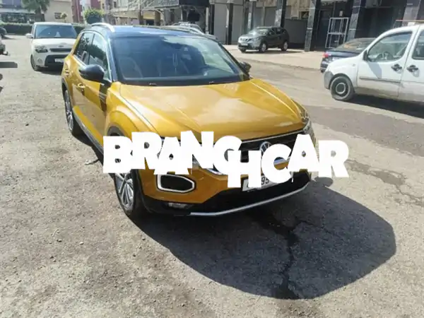 فولكس فاجن T-Roc 2021 أوتوماتيك بفتحة سقف | ديزل كاملة المواصفات للبيع في داروة