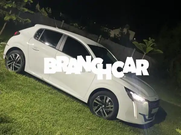 بيجو 208 ديزل 2024 يدوية - كأنها جديدة في طنجة | فرصة...