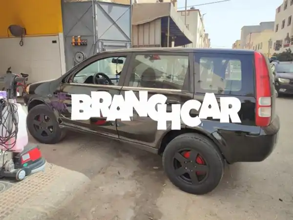 هوندا CR-V 2002 للبيع: سيارة دفع رباعي عائلية...