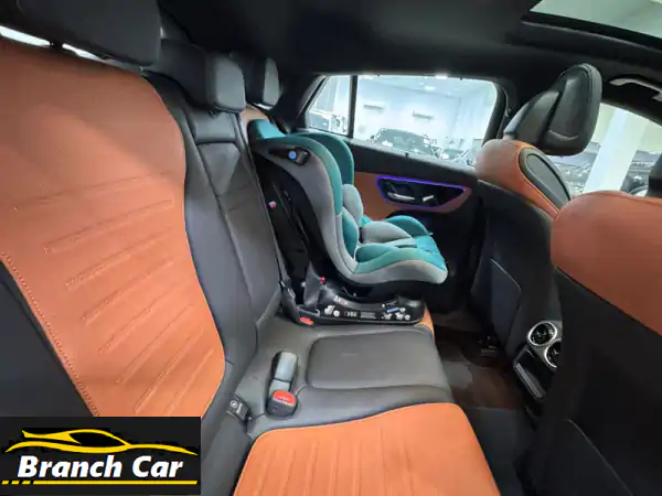 مرسيدس بنز glc 2004 matic موديل 2025 (فضي) مع مسافة 13,500 كم. خيارات كاملة تشمل عجلات سبائك، أجهزة