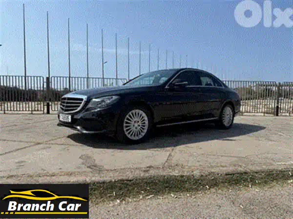 مرسيدس C-Class 2015: الأناقة الألمانية في أبهى صورها! إصدار أزرق كحلي مميز.