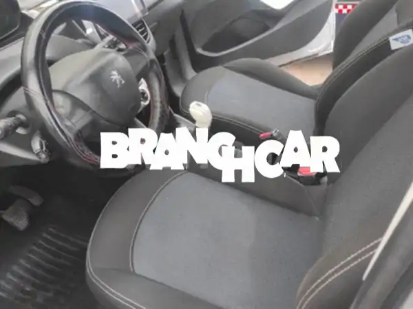 بيجو 208 ديزل 2014 بأكادير: مانيوال، اقتصادية، ومجهزة بالكامل - 92,000 درهم!